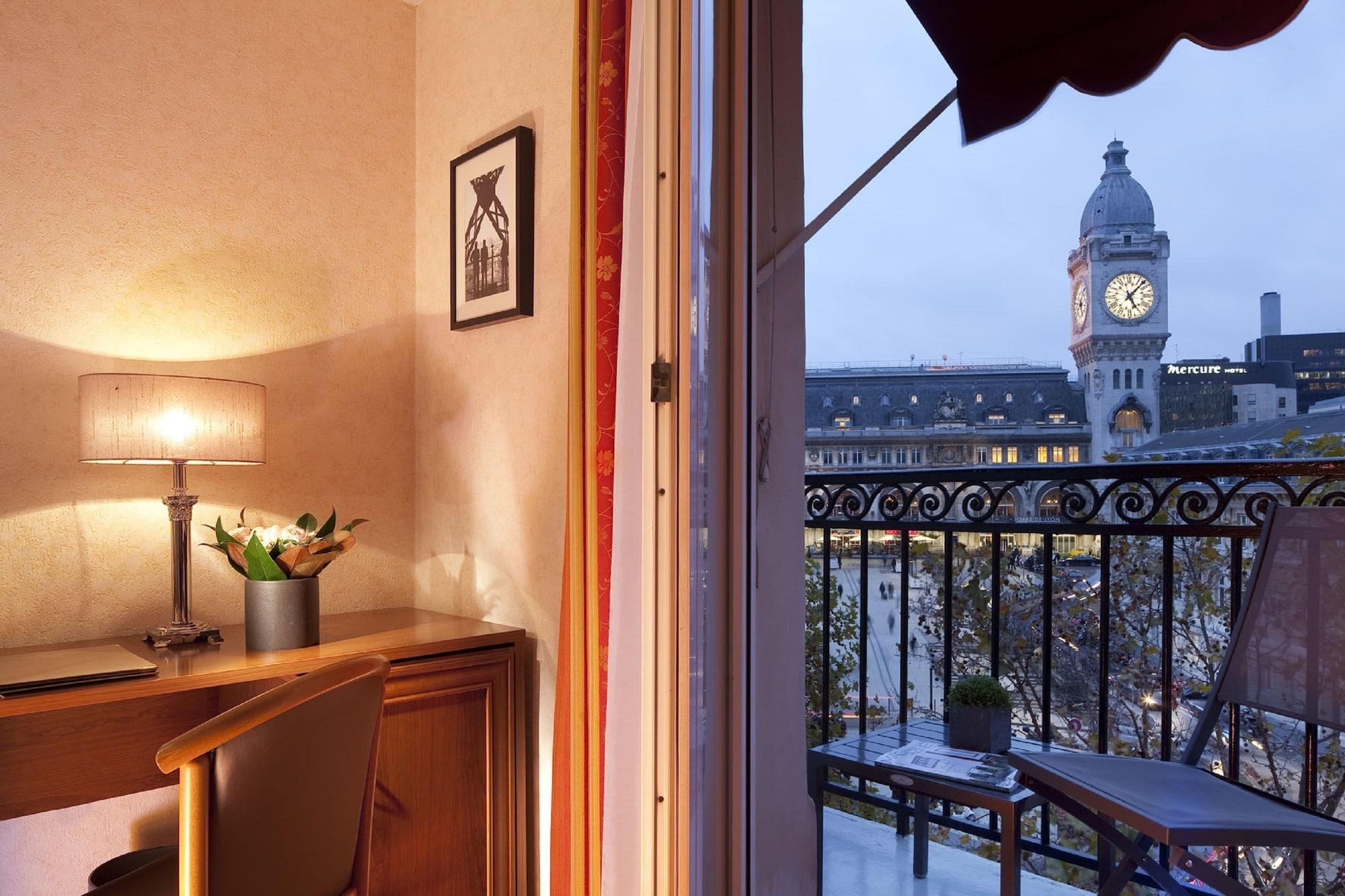 Hotel Terminus Lyon Париж Екстериор снимка